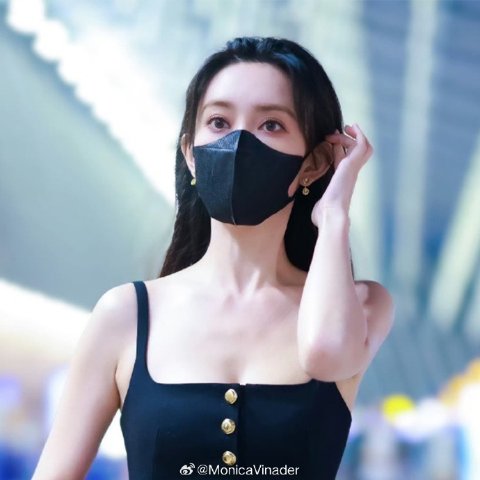 Kate Young 宝石耳夹