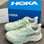 手慢无：HOKA 双重巨折⚡封面款再降$83(原$130)