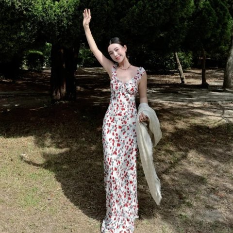 小红莓连衣长裙