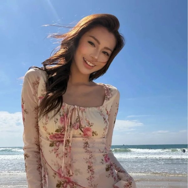 方领花卉长袖上衣