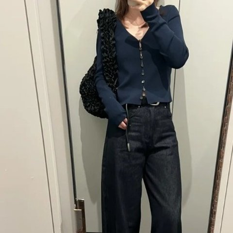 纽扣针织开衫