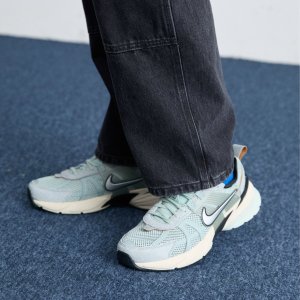NikeV2K RUN 低帮运动鞋 紫色