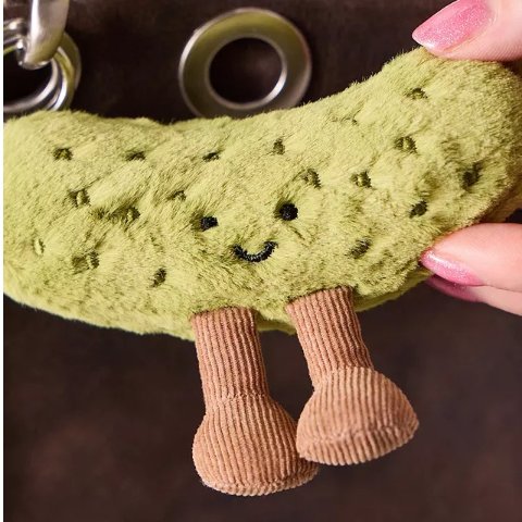 Jellycat Amuseable 黄瓜钥匙扣
