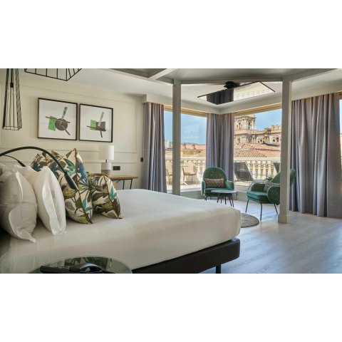 lastminute Vincci Larios Diez 酒店 4晚