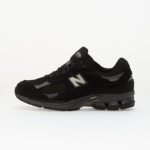 New Balance 2002R 黑色
