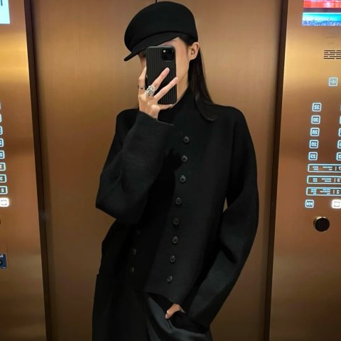 COS拿破仑的风也是吹到了COS羔羊毛夹克