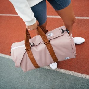 Herschel 美式复古穿搭必备 双肩包、瑜伽包春夏出行氛围感之神