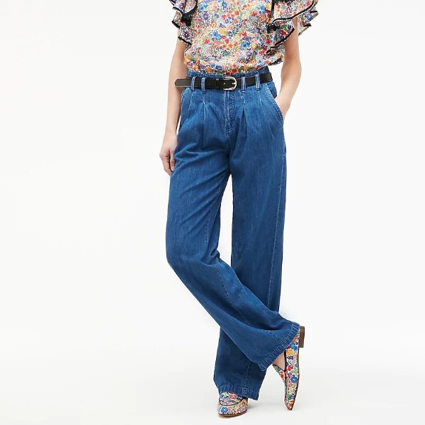 Pleated wide-leg pant in indigo chambray