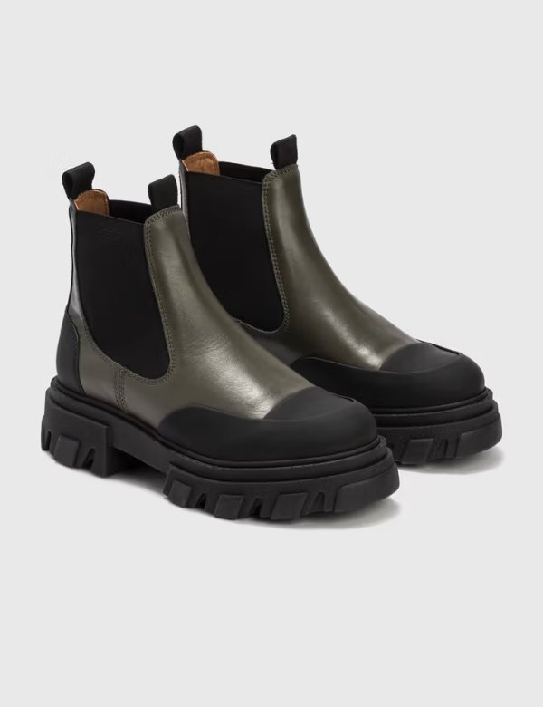 MID Chelsea Boots