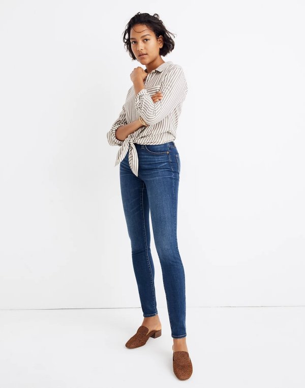 Tall Curvy High-Rise Skinny Jeans in Hayes Wash