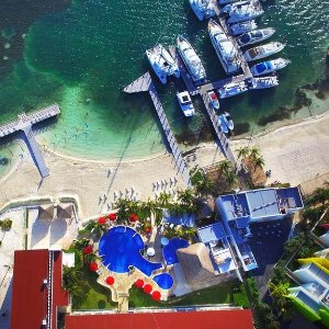 3- or 6-Night All-Inclusive Cancún Bay Resort Stay