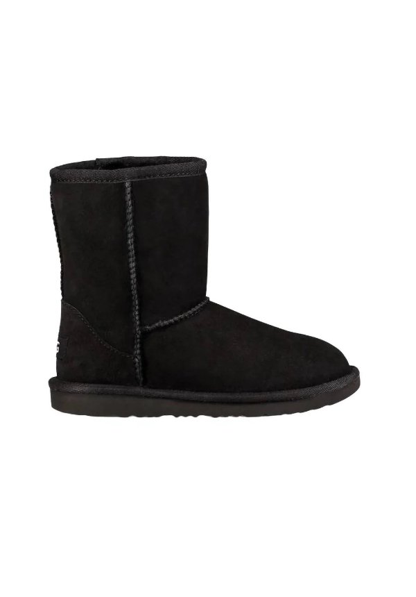 Classic Ii Fashion Boot - Medium in Black