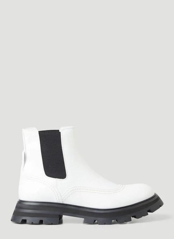 Tread Chelsea Boots in White