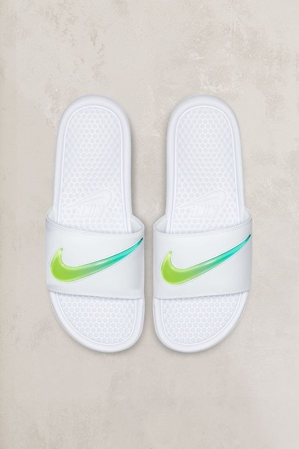 Nike Benassi 男款鞋拖
