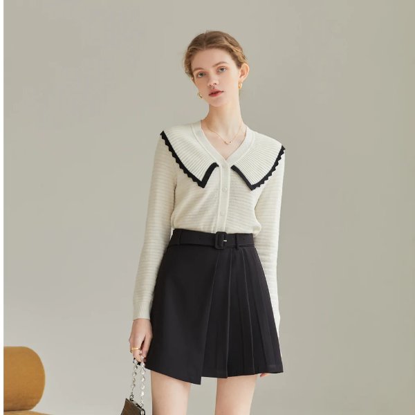 Fansilanen | Mila Asymmetric Mini Skirt