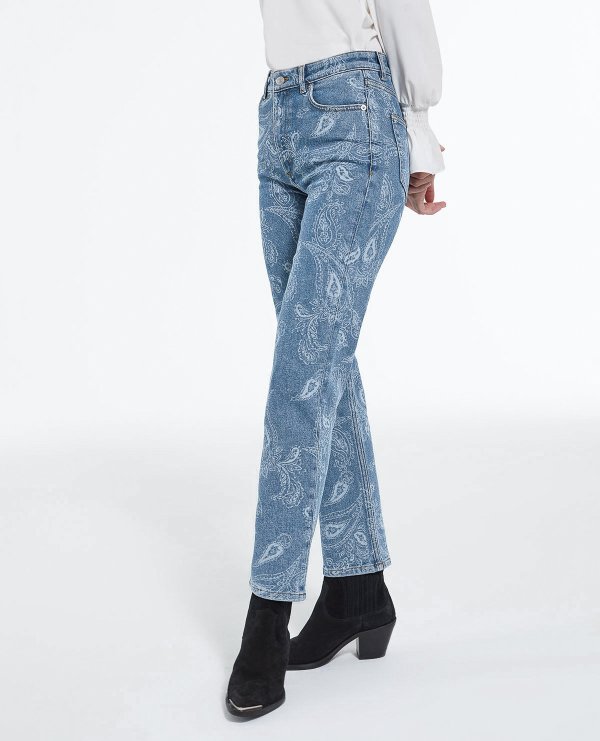 Straight cropped jeans with faded paisley pattern