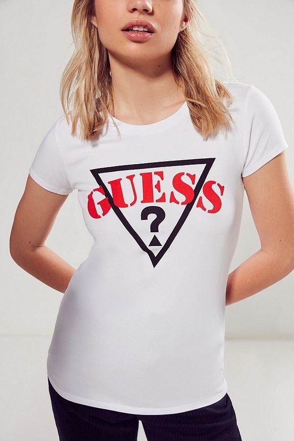 GUESS + UO T恤