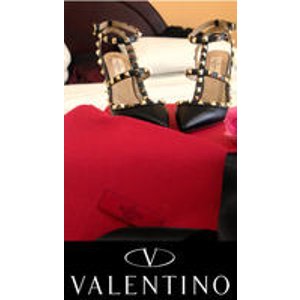 Valentino Designer Shoes, Handbags, Wallets & More on Sale @ Rue La La