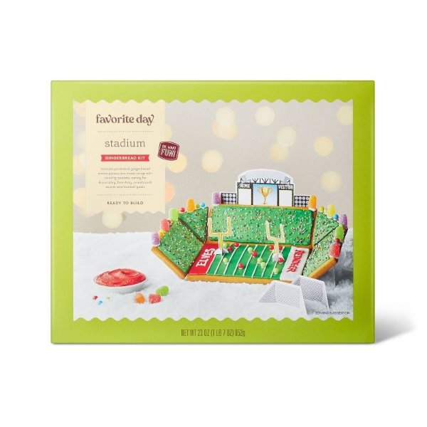 Sports Stadium Kit with Green Icing and Festive Paper - Favorite Day&#8482;