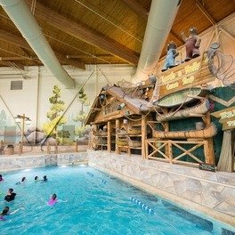 Stay with Daily Water Park Passes at Great Wolf Lodge Grand Mound in Washington