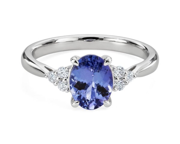 Oval Tanzanite and Diamond Ring in 14k White Gold (8x6mm)