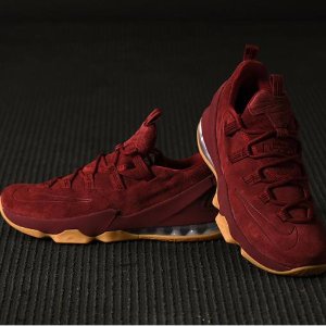 Nike LeBron 13 Low Premium 麂皮绒面篮球休闲鞋