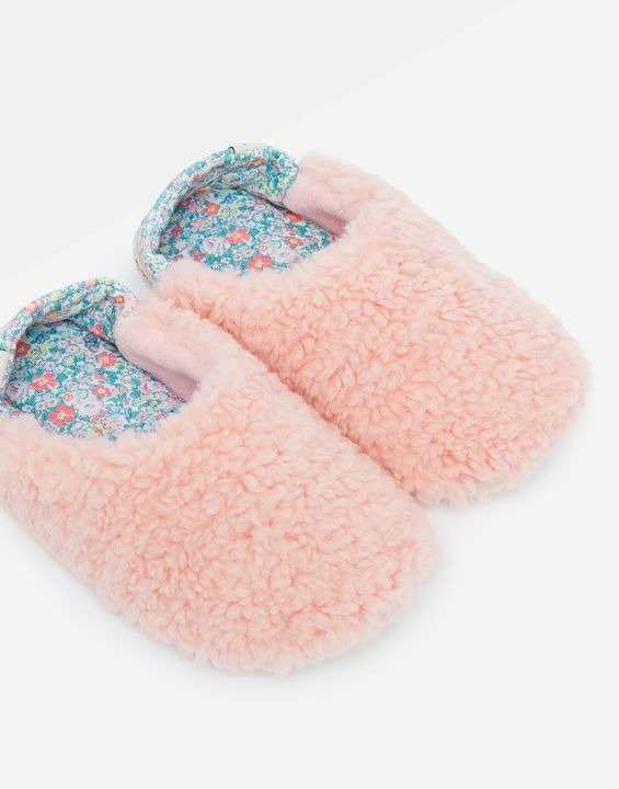 Comfy Faux Fur Foldable Slippers