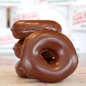 Krispy Kreme 热销巧克力甜甜圈短暂回归