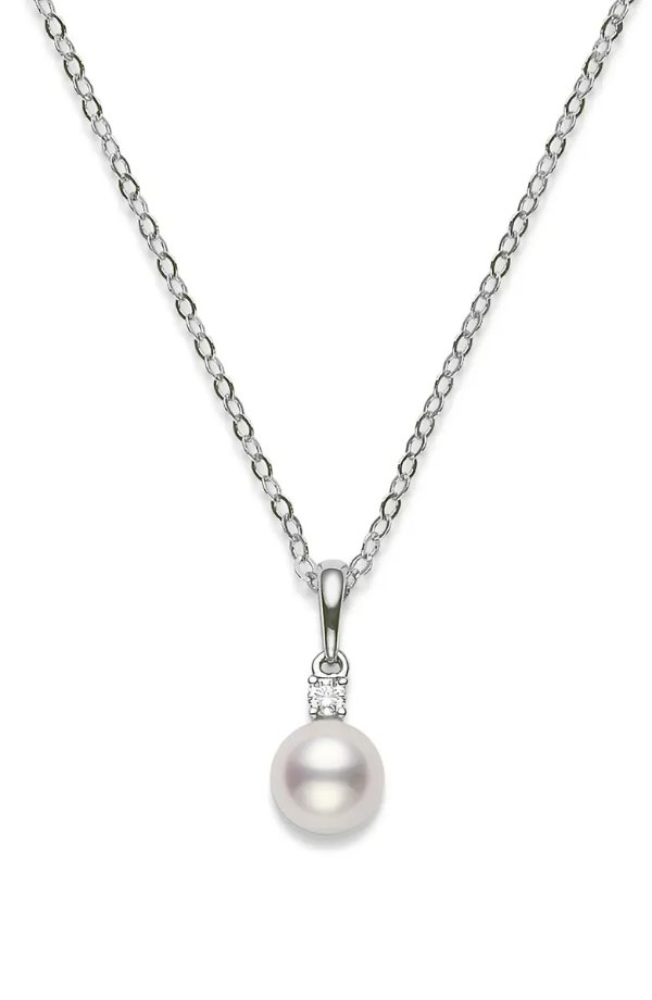 Morning Dew Pearl Pendant Necklace