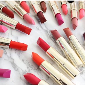 + get 2 deluxe samples with $50 ultra matte lipstick Purchase