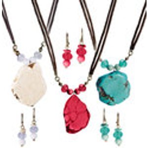 Avon Natural Elements Necklace and Earring Gift Set