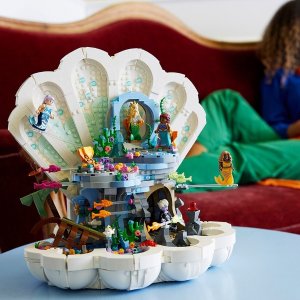 Coming Soon: LEGO The Little Mermaid Royal Clamshell 43225