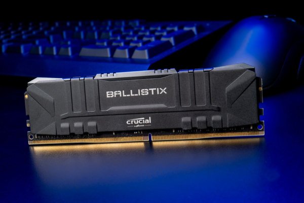 Crucial Ballistix 16GB (8GBx2) DDR4 3200 C16