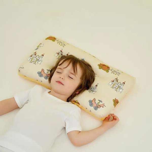 婴儿人体工学枕头