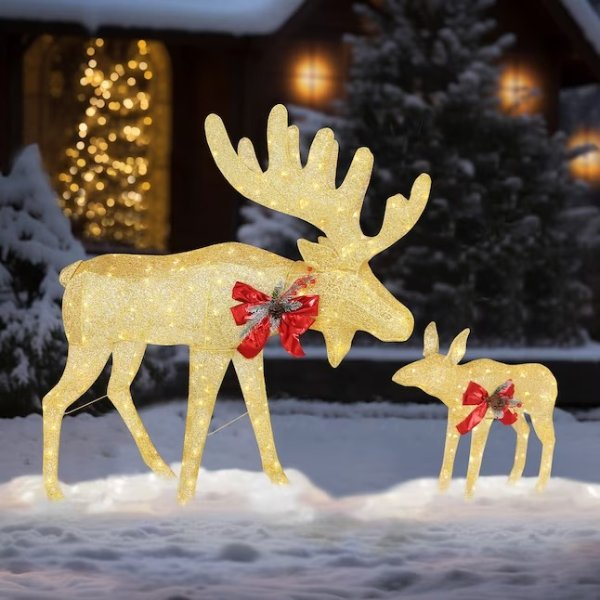 VEIKOUS 2-Piece Moose 48-in Moose Free Standing Decoration with Clear LED Lights
