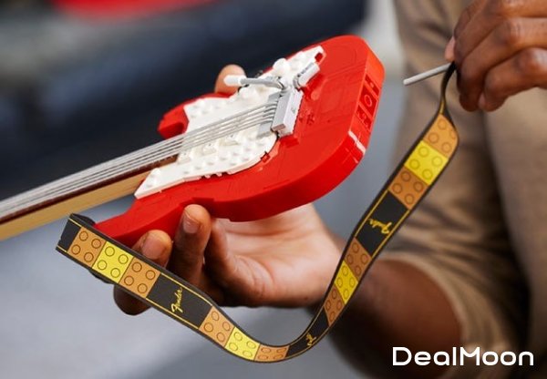 21329-Fender-202109-PDP-Block-Standard-4 (1).jpeg