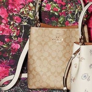 Ending Soon: Coach Outlet Offers a Variety of Bags on The Official Website