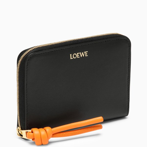 Knot compact zipped wallet in black leather