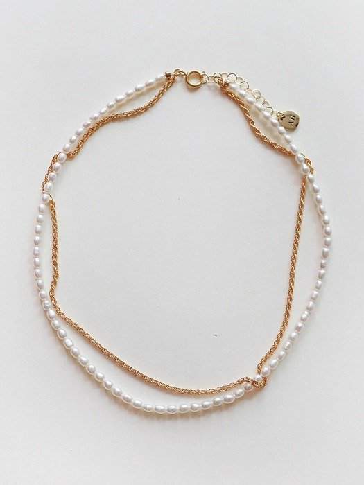 Tiny Pearl Layer Necklace