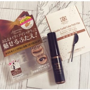 Automatic Beauty Double Eyelid Gel with Color @Amazon Japan