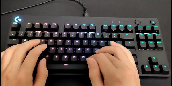 罗技G PRO Romer-G轴 RGB 87键机械键盘
