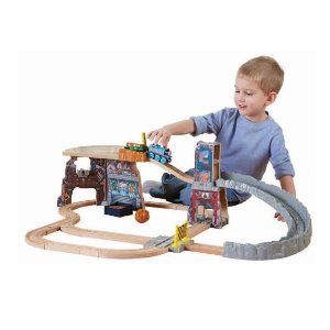 Fisher-Price Thomas Wooden Railway - Thomas' Fossil Run Train Set (Tale of The Brave)