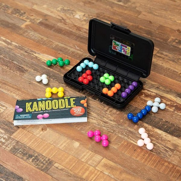 Kanoodle - Best Brainteasers for Ages 7 to 10 - Fat Brain Toys
