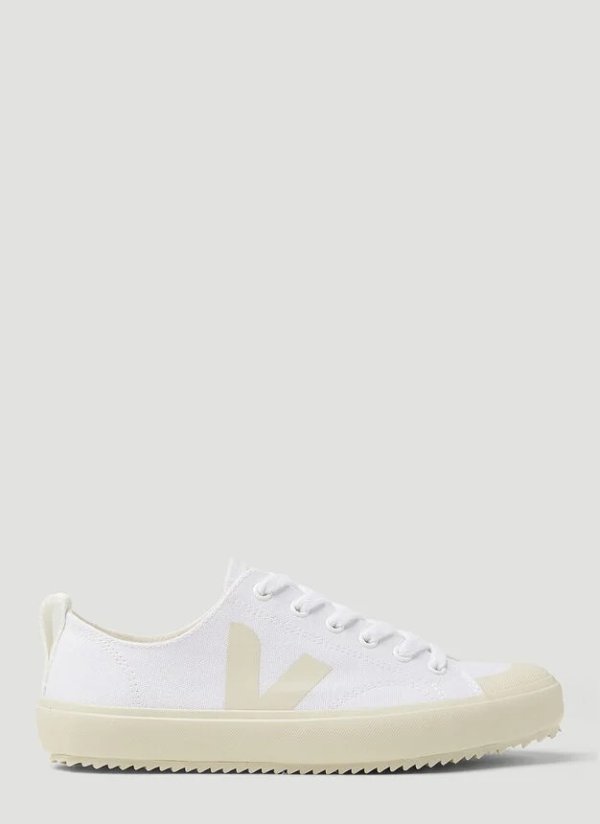 Nova Pierre Sneakers in White