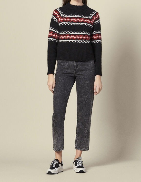 Sweater with geometric jacquard pattern