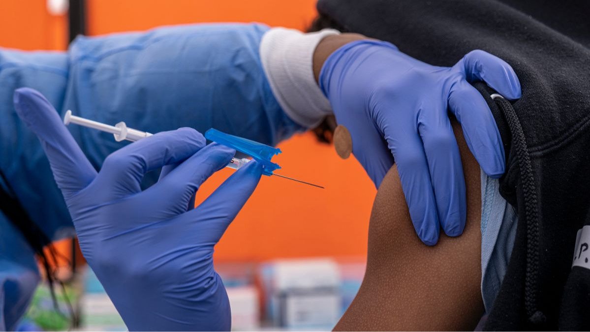 辉瑞公司首CEO表示人们将需要第4剂新冠疫苗，同时该公司正在研究一种能应对所有变种的疫苗