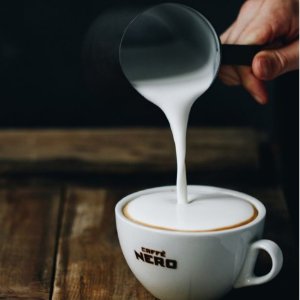 Nero Caffe APP 下单 第二杯咖啡免费