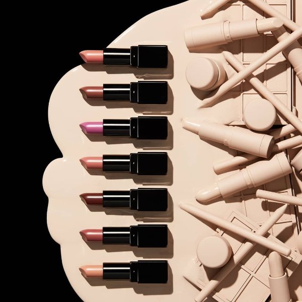illamasqua_60367095_363447350968983_8080298705437248115_n.jpg