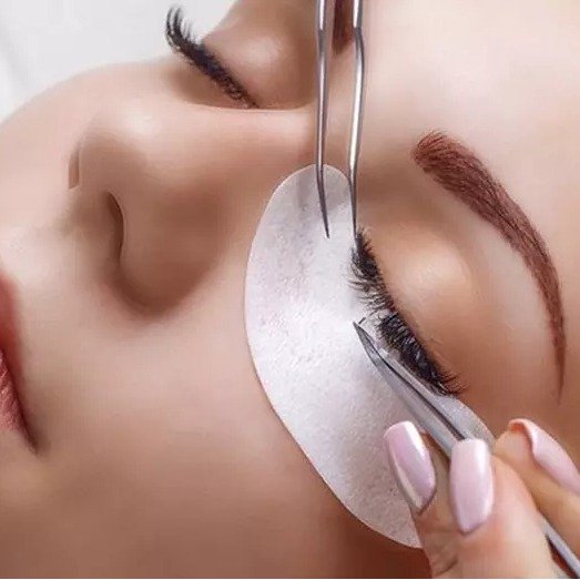 Up to 62% Off on Eyelash Extensions at La Vie Beauty Studio