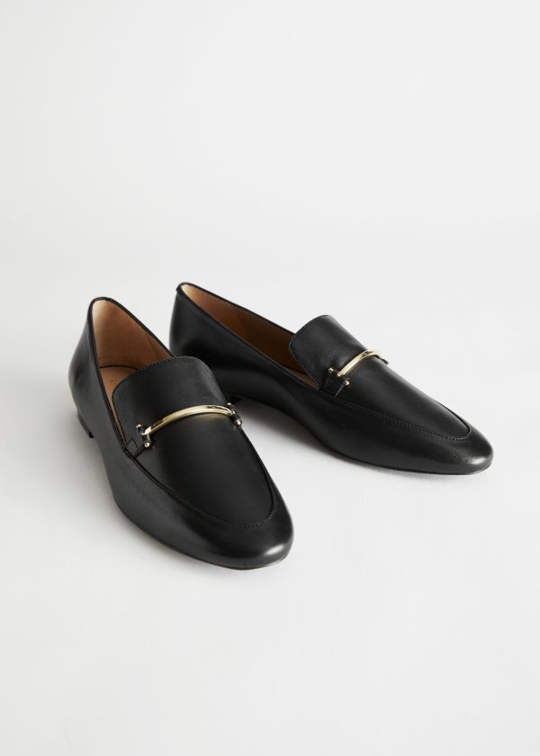 Smooth Leather Buckle Loafers